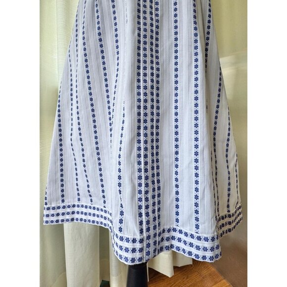 Vintage 60s dress, white, tiny blue flowers in stripes, square neckline, fitted - Picture 7 of 10